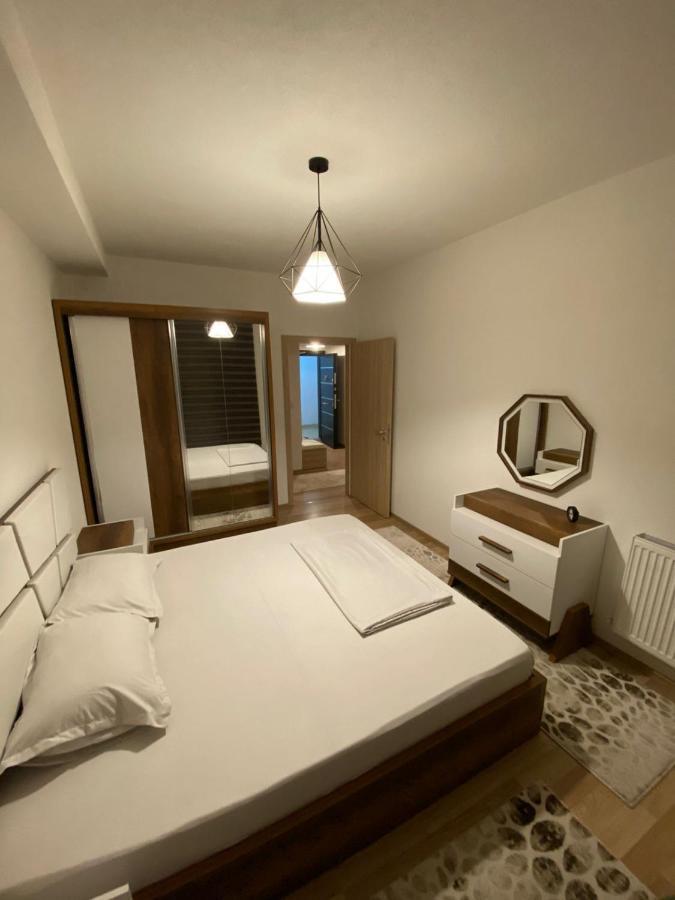 Violin 2 Bedroom Apartment Downtown Prizren Kültér fotó